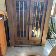 Buffet antique en chêne hongrois verre et bois