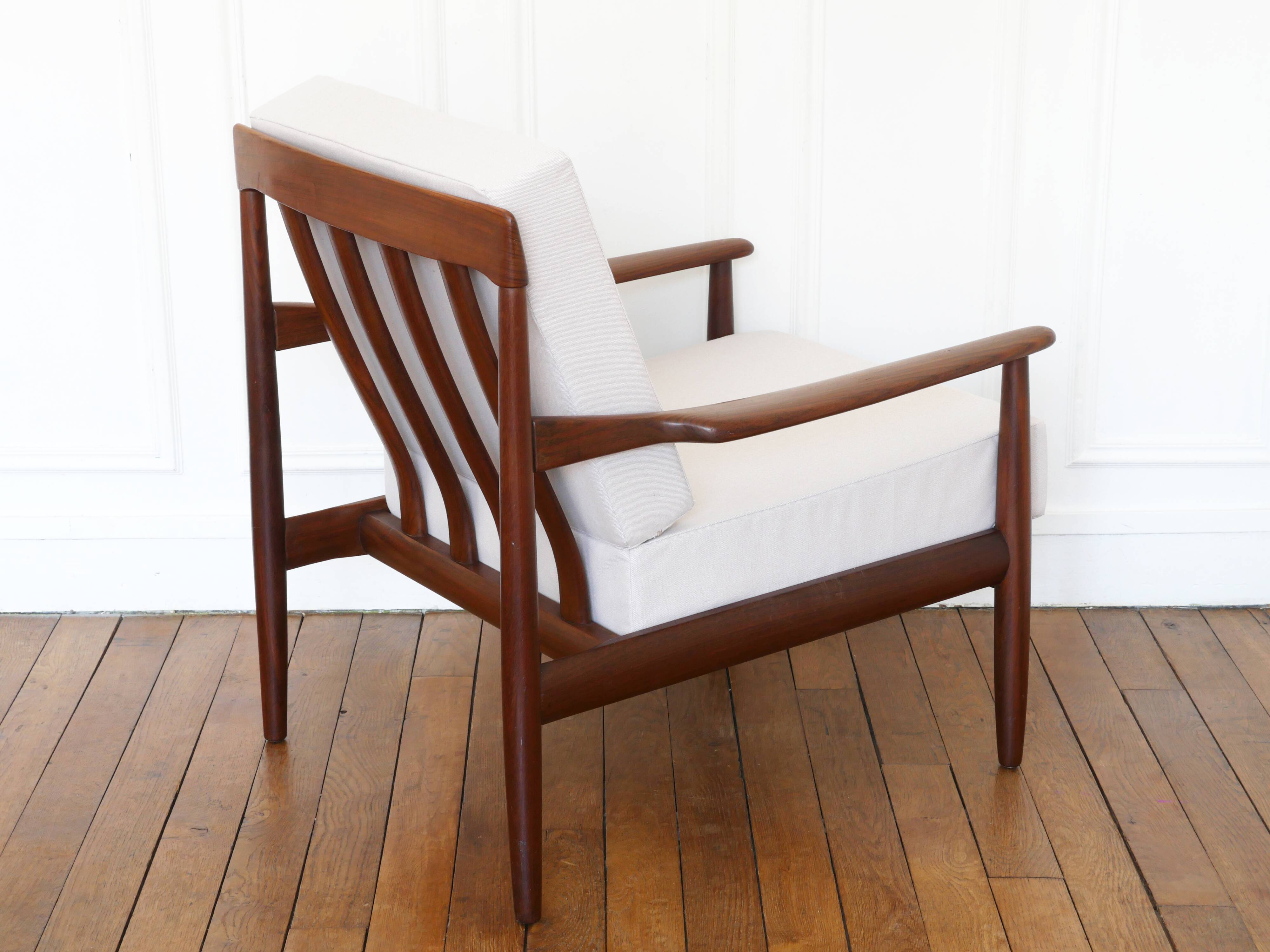 Scandinavian armchair in teak - Fabric, foams & straps: new