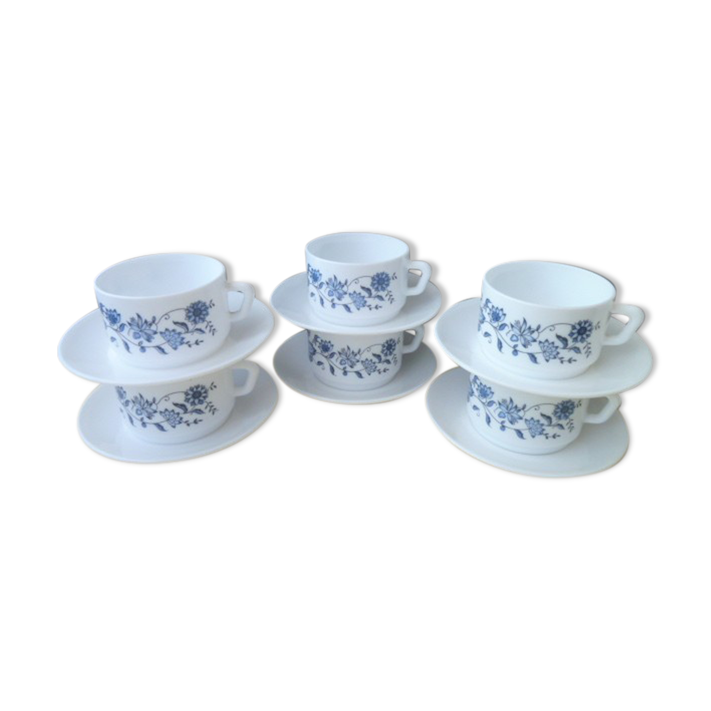 Set of 6 cups of tea or chocolate vintage in arcopal