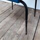 Fauteuil vintage en skaï et pieds métal