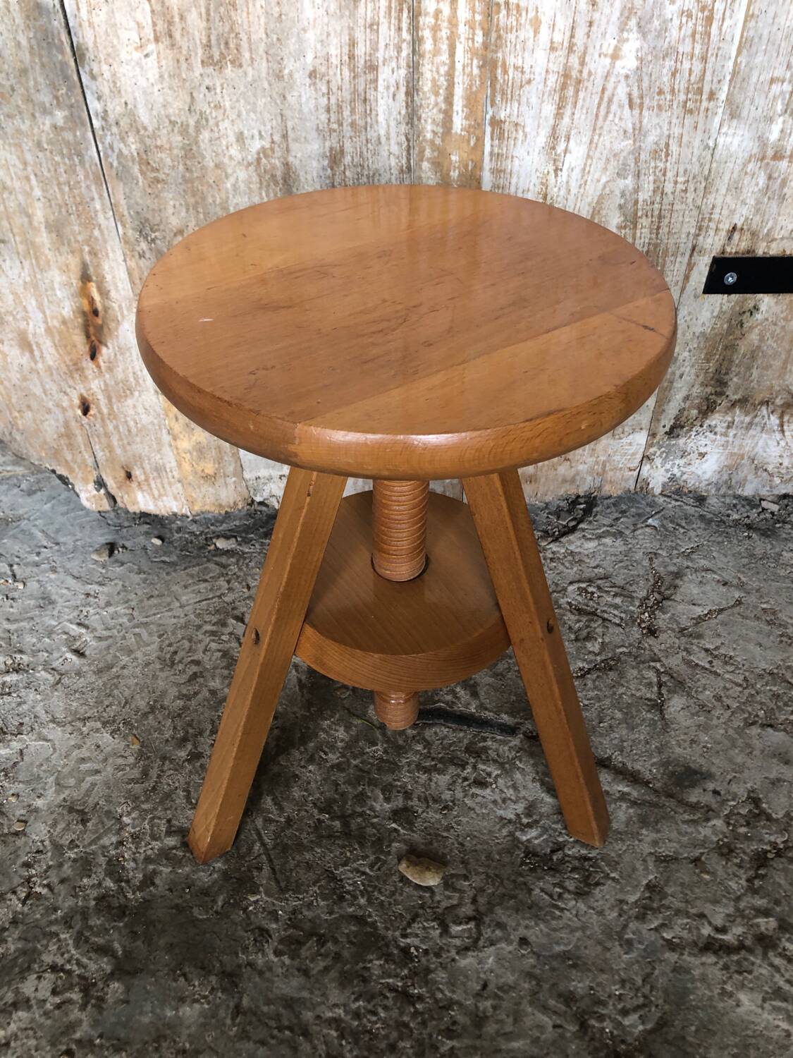 Vintage Light Wood Tripod Screw Painter's Stool #A632