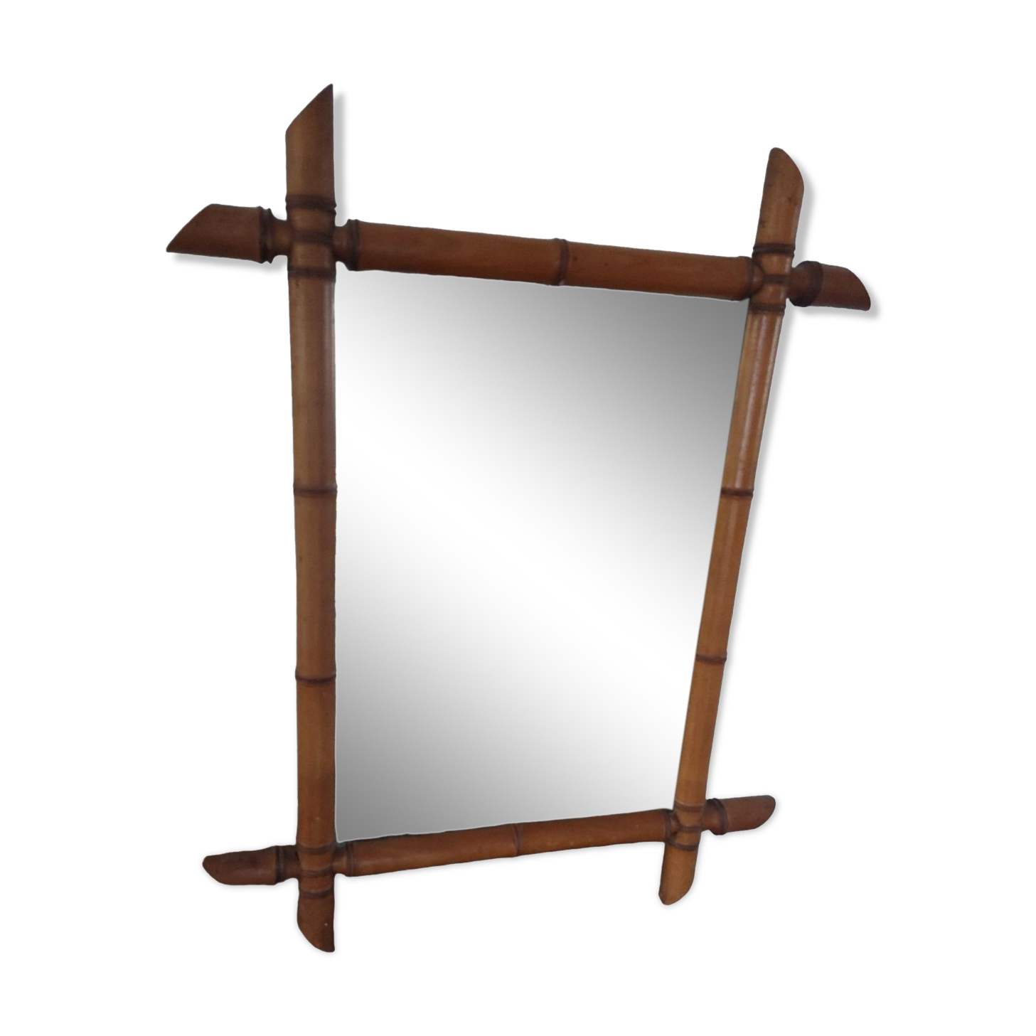 Bamboo-style mirror