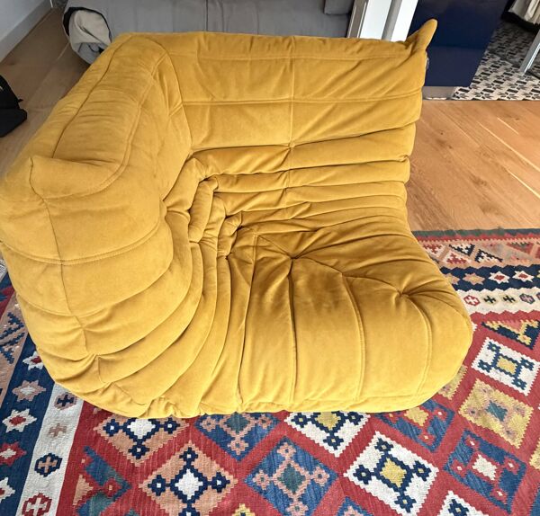 Module d'angle Togo édité par Ligne Roset