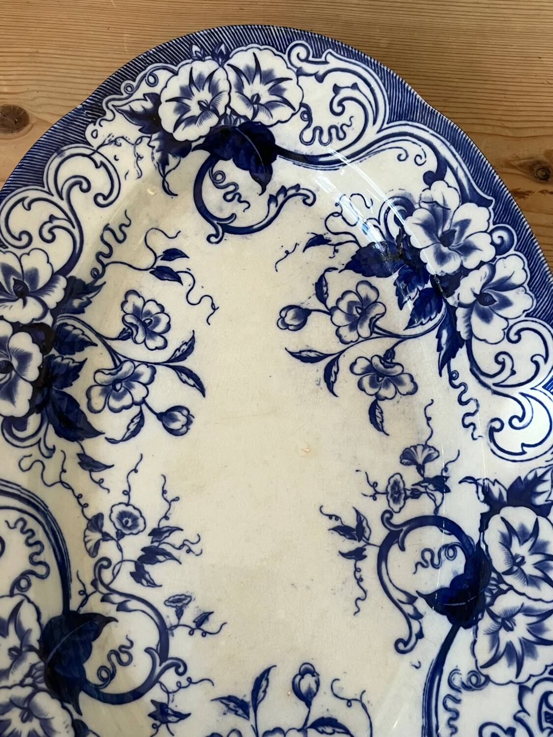 Oval dish Creil and Montereau