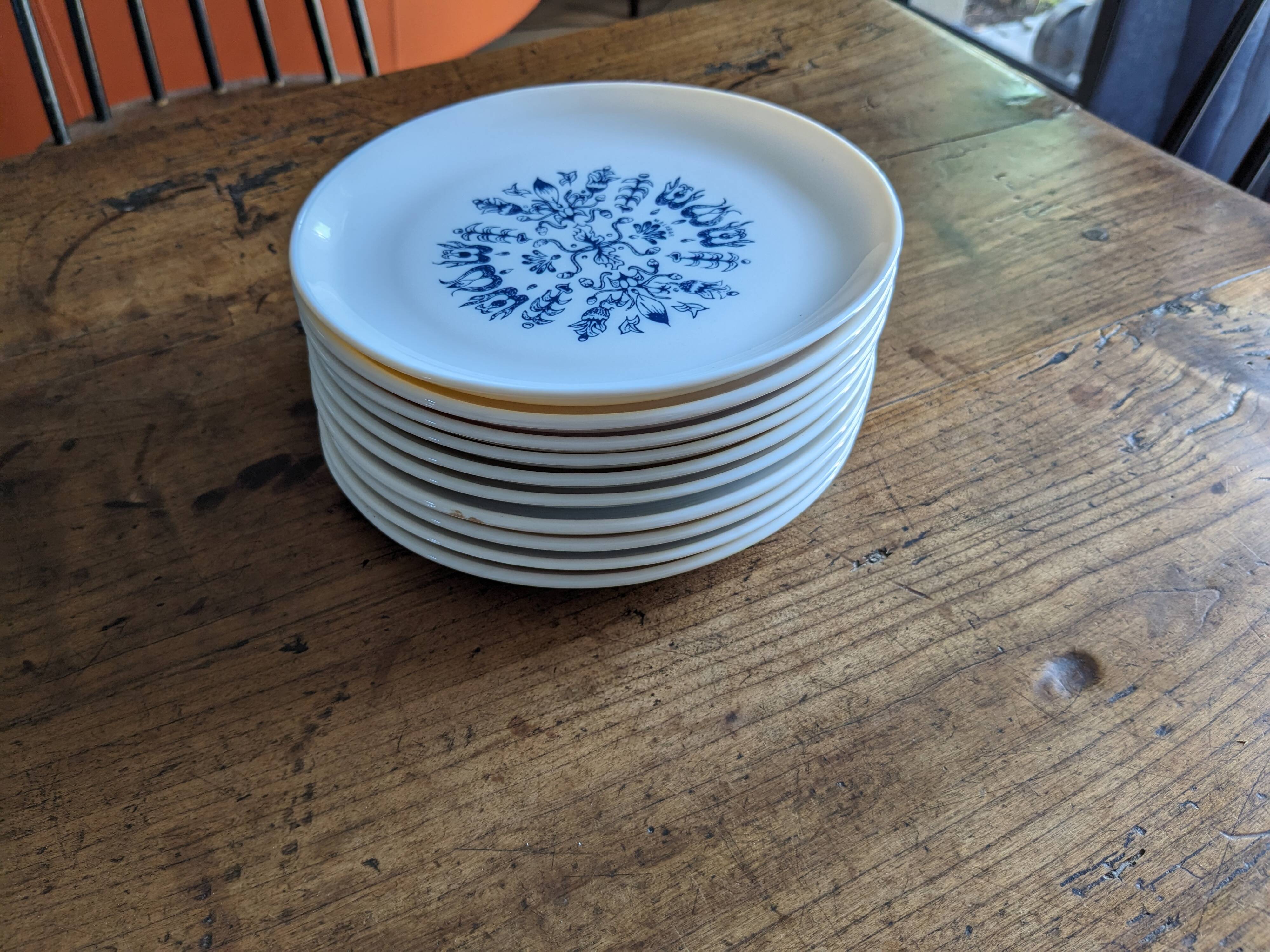 Service de 10 assiettes à dessert vintages par Sovirel