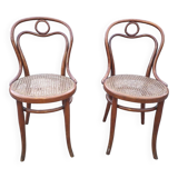 Pair of Thonet bistro chairs in bent wood no. 14