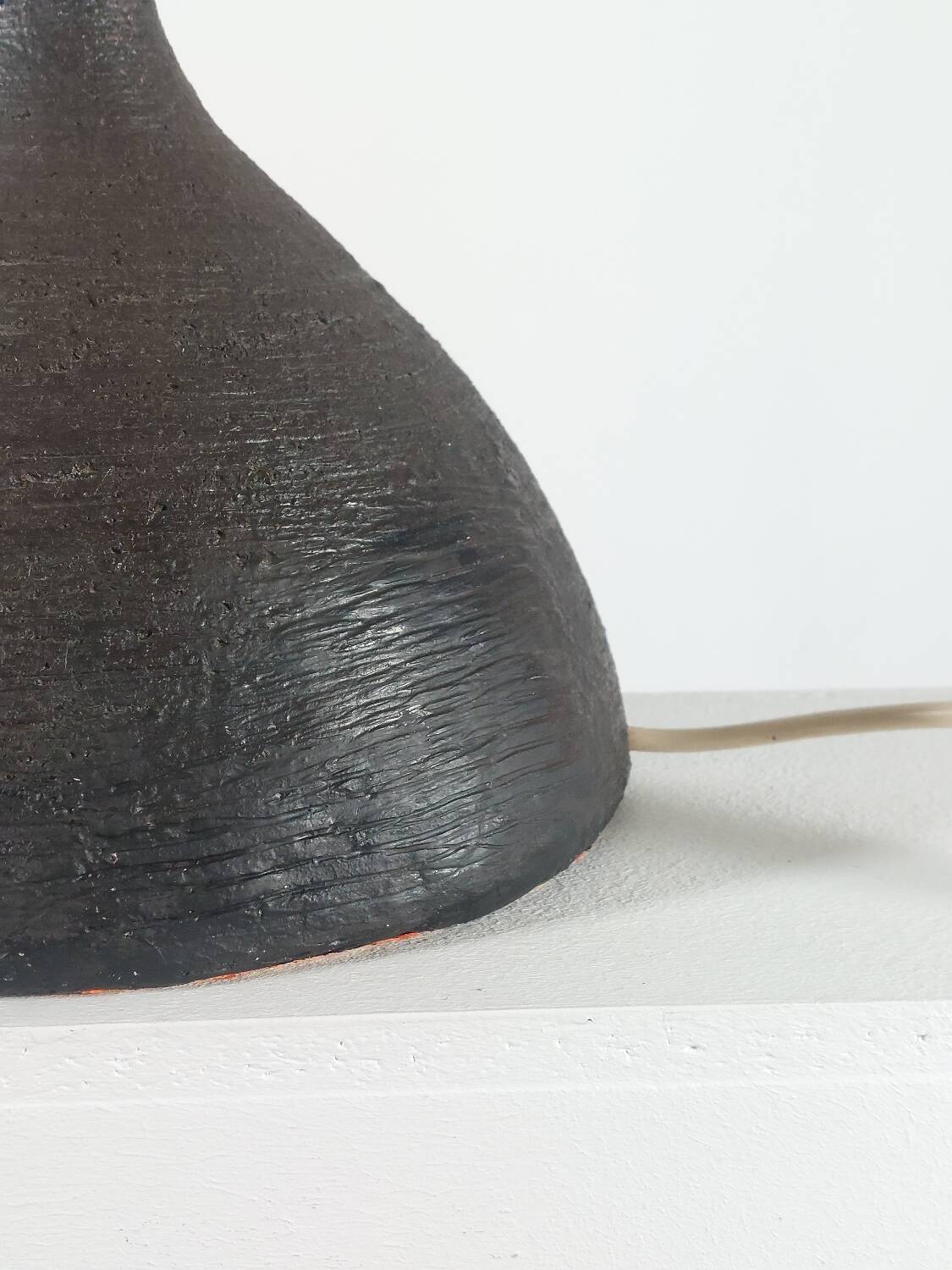 Vintage ceramic table lamp from the 1950s.