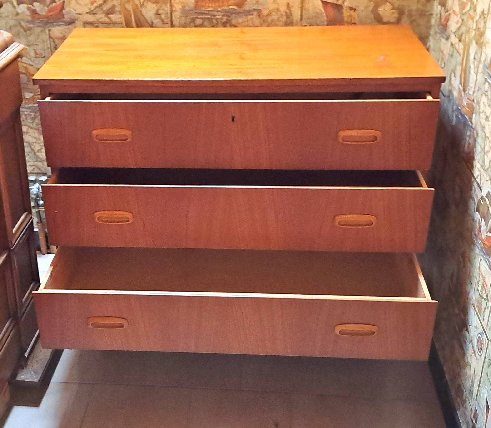 Scandinavian teak chest of drawers 1970 with 3 drawers