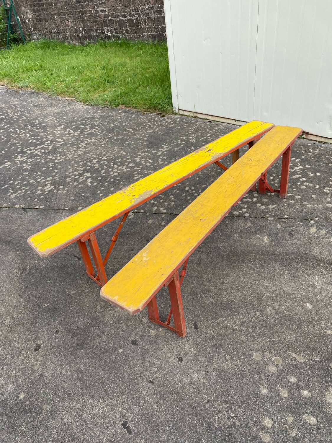 Paire de bancs pliants