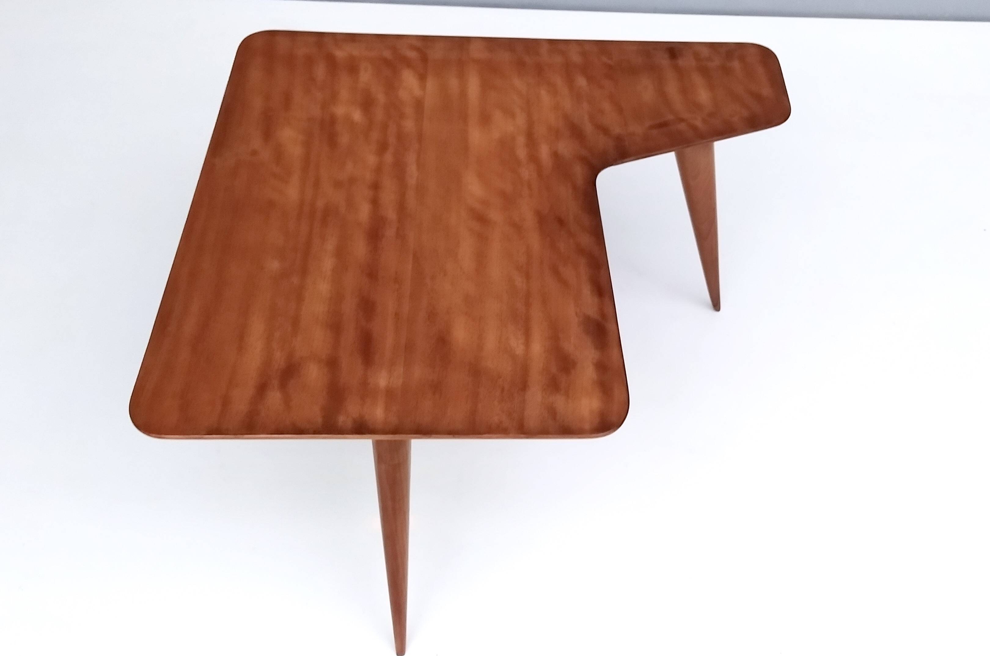 Irregular Shaped Cherrywood Veneer Coffee Table Attr. to Gio Ponti, Italy