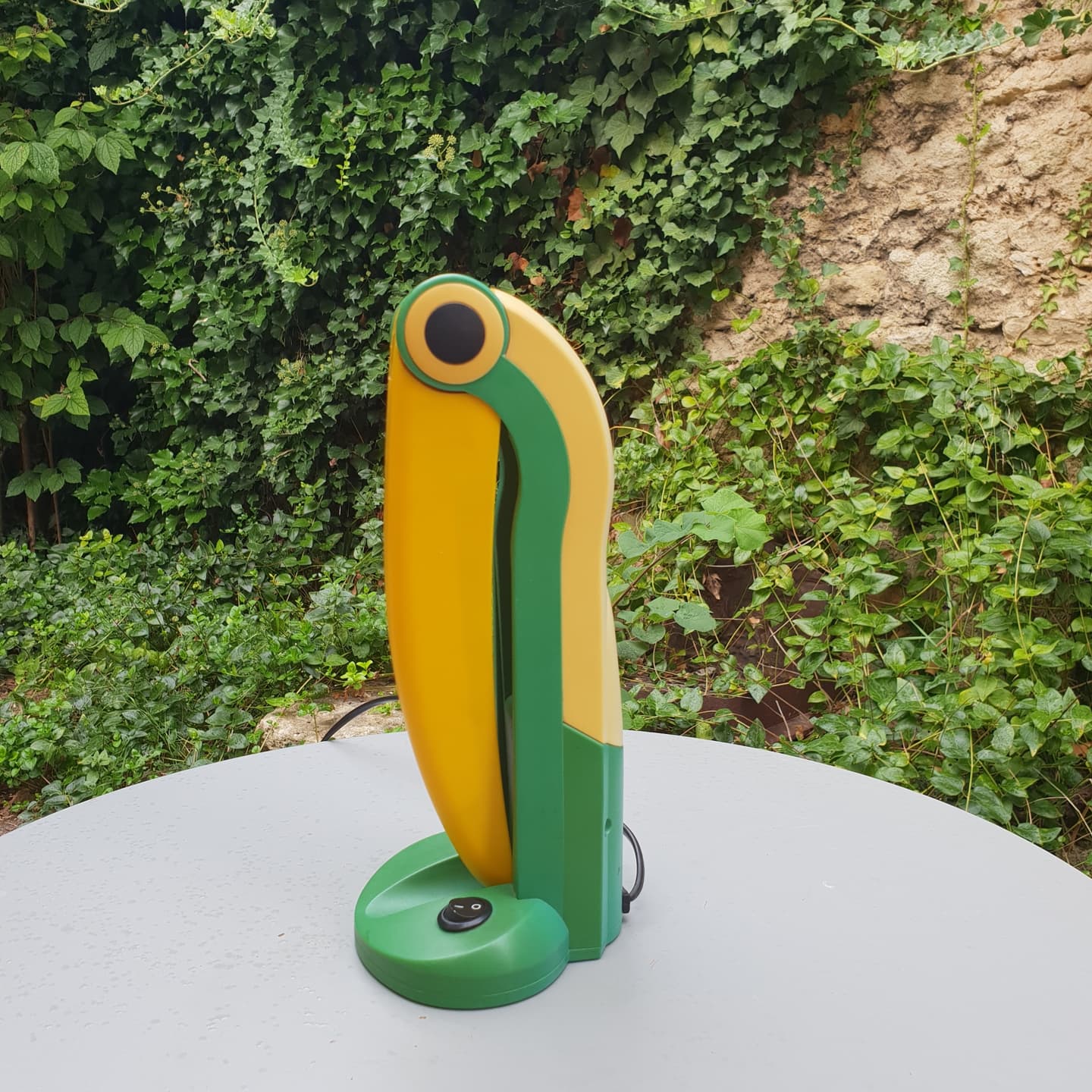 Vintage Toucan lamp 1980