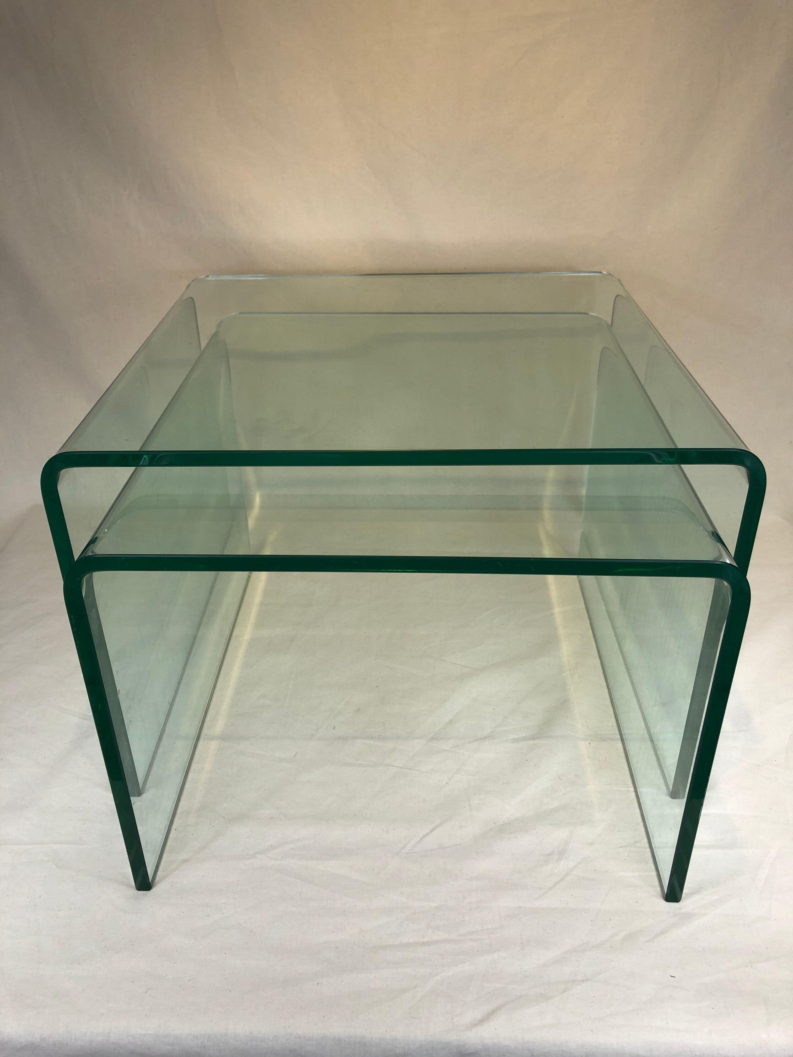 Set 2 glass nesting tables 1980