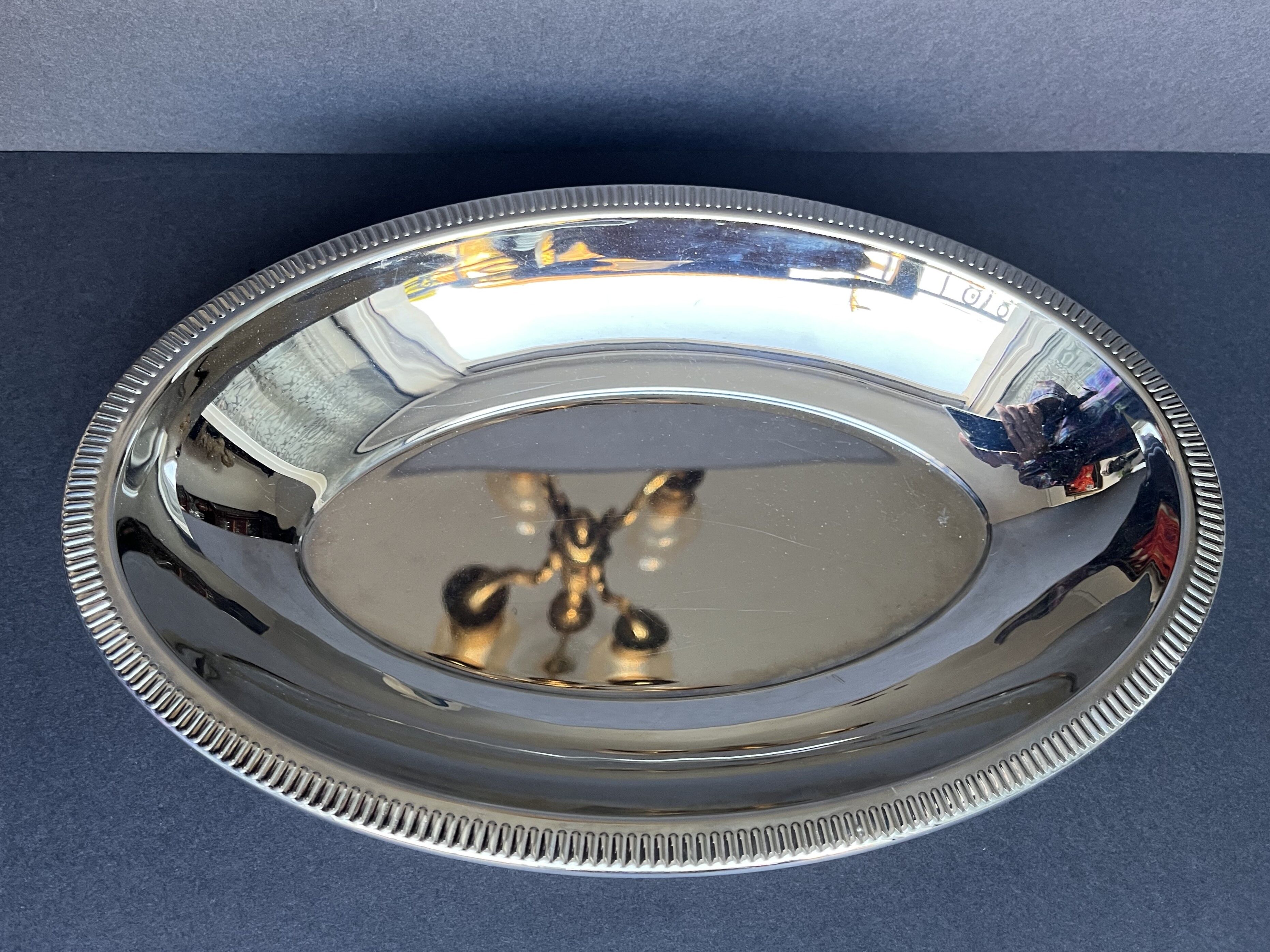 Oval stainless steel dish