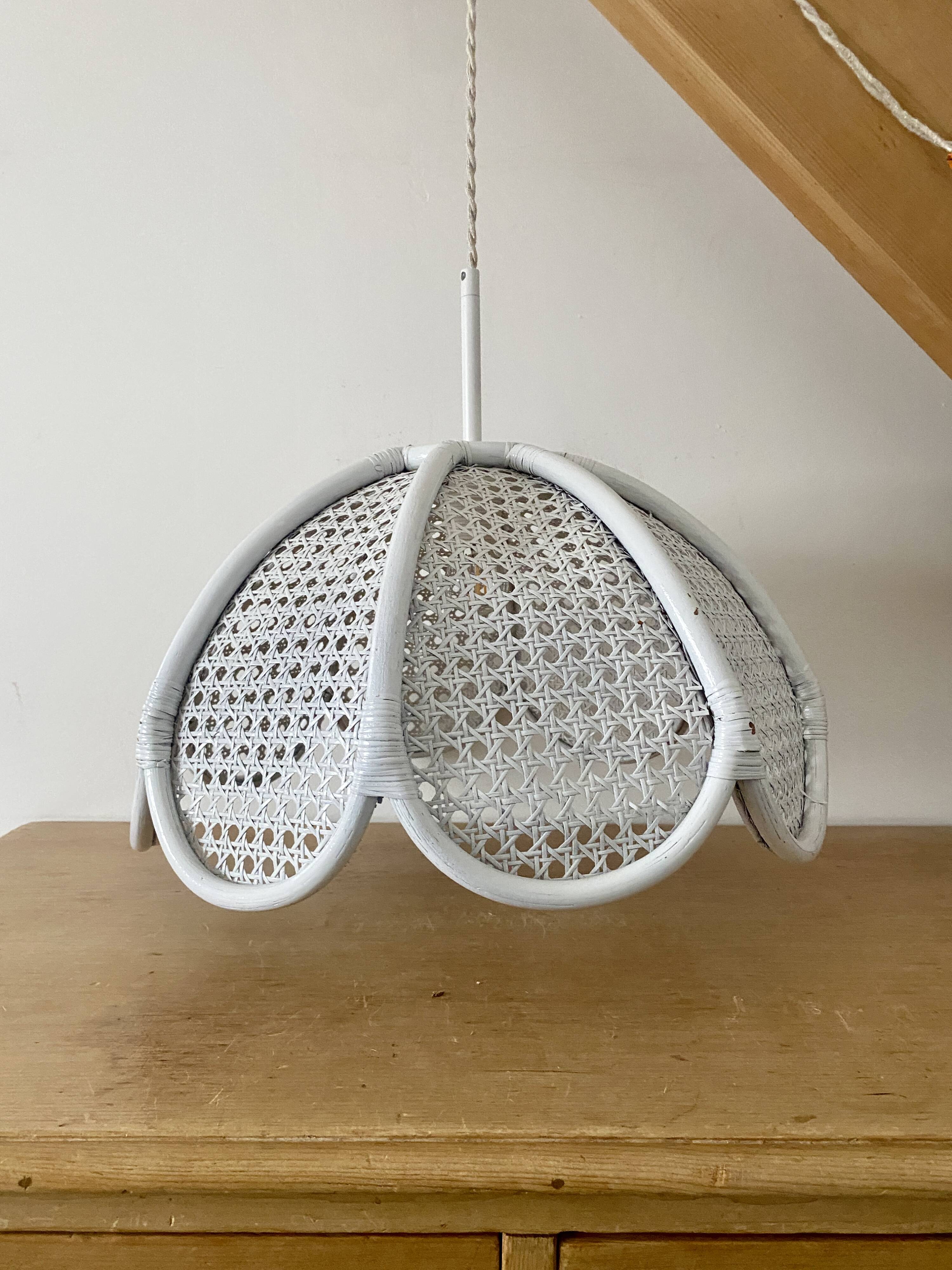 Vintage lampshade suspension in natural material, rattan and cane