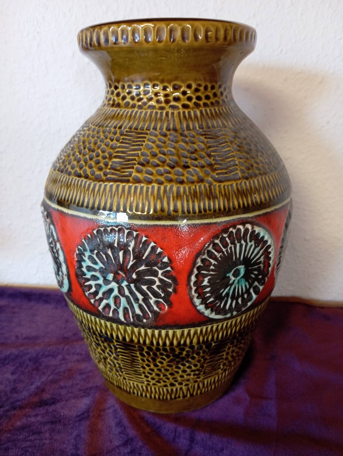 1970s vase