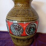 1970s vase