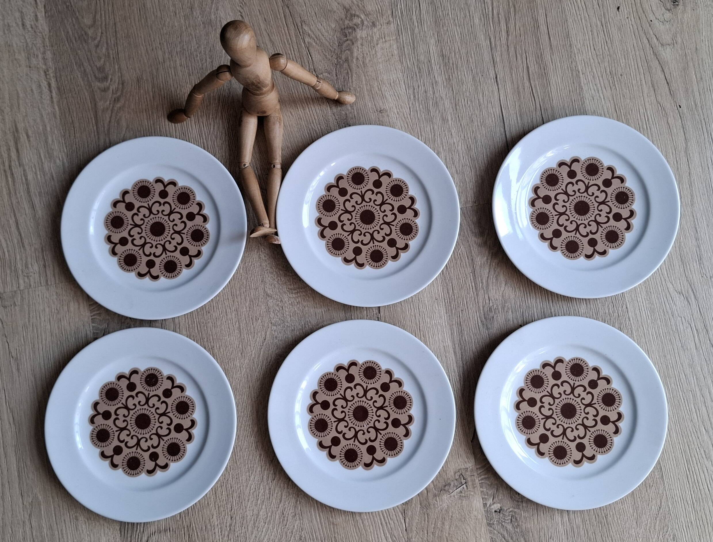 Set of 6 Arzberg plates