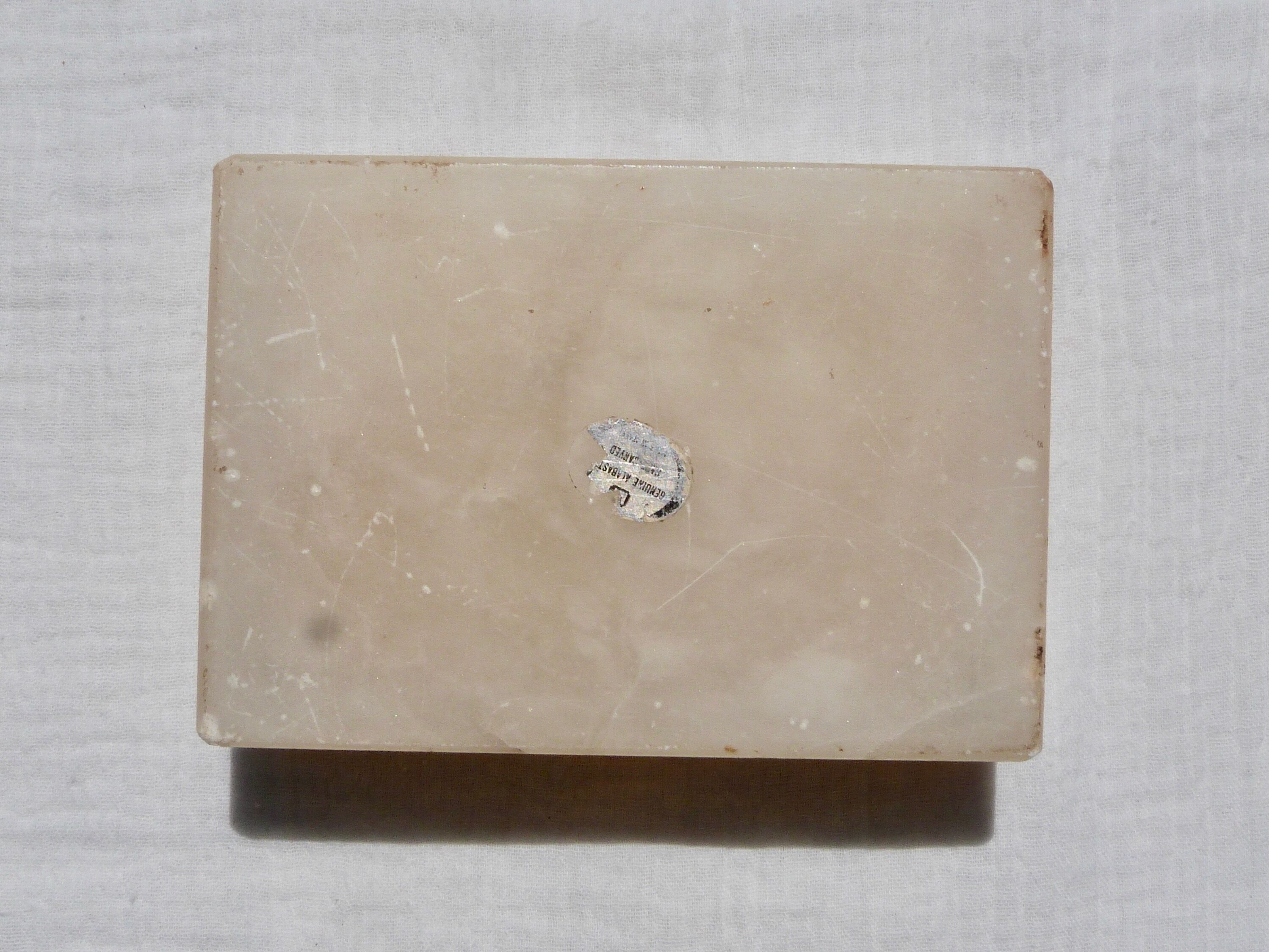Onyx stripe box