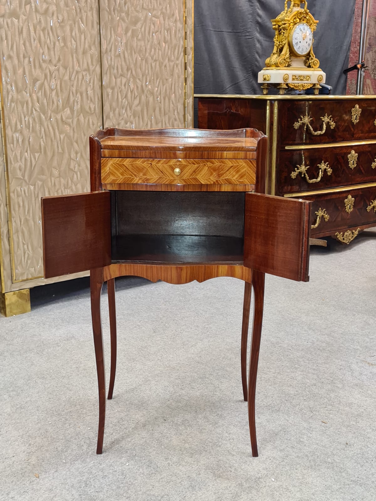 19th century marquetry and leather bedside, 19th century