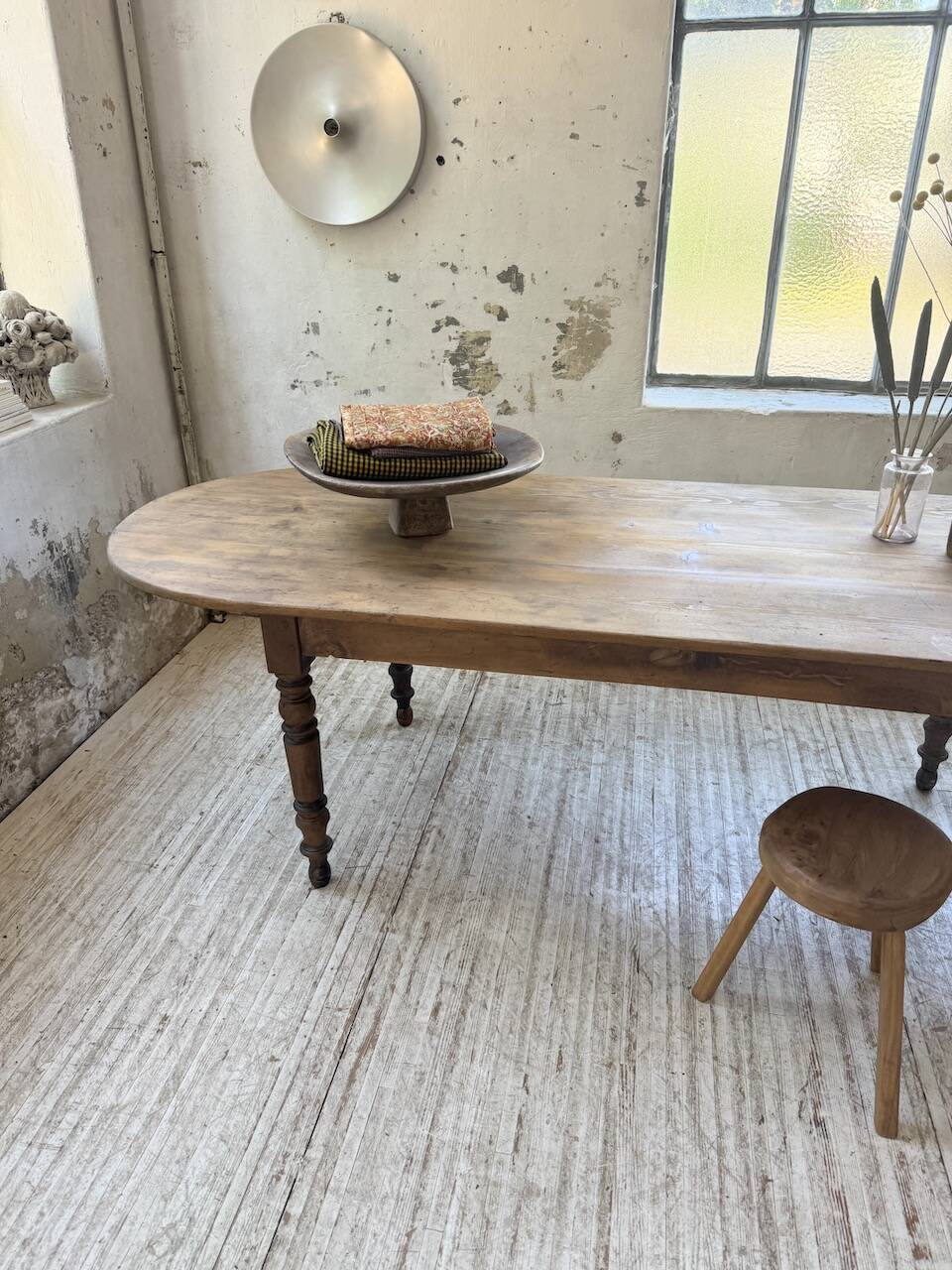 Oval farmhouse table 250cm pine