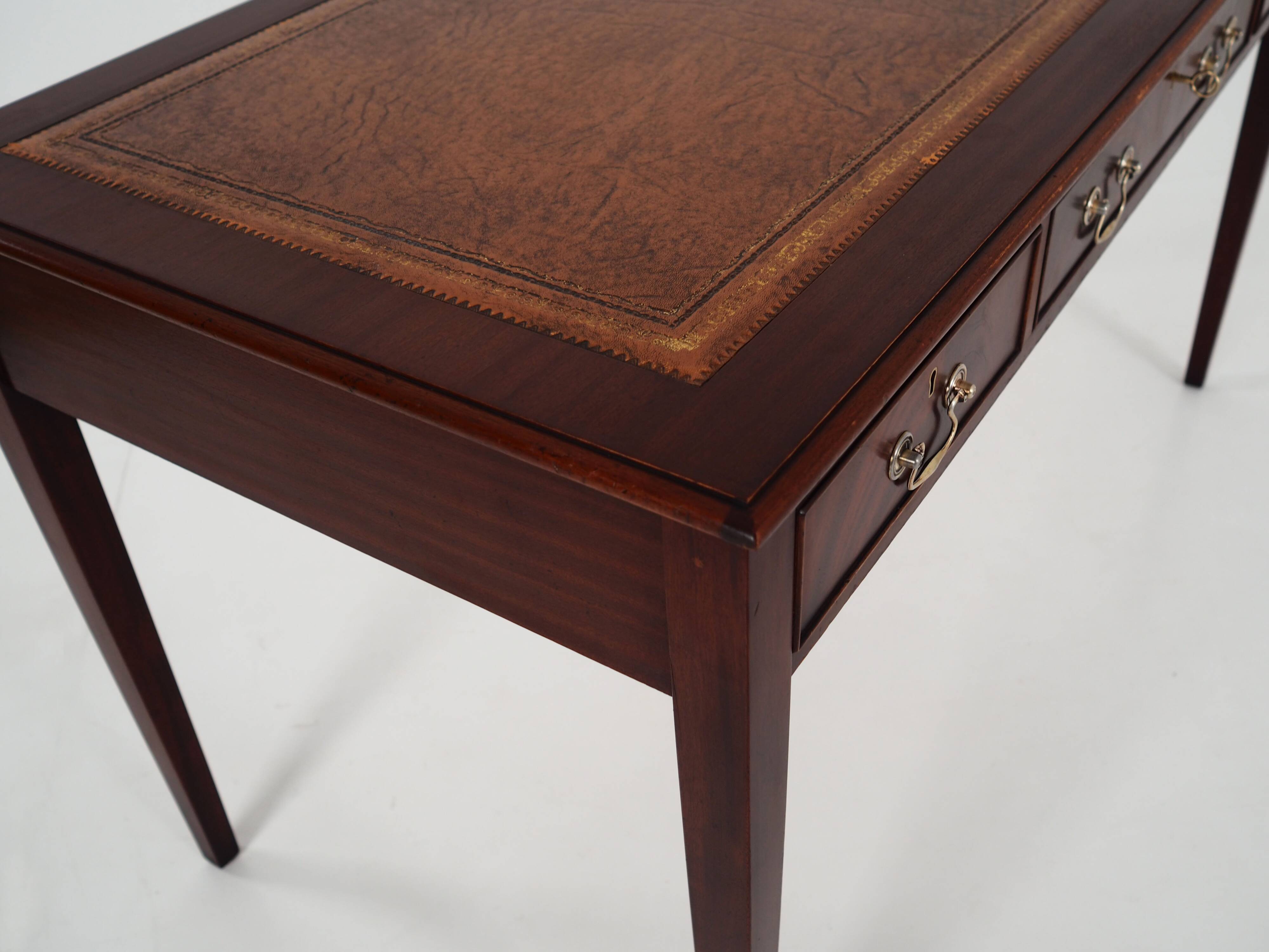 Mahogany desk, Danish design, 1970s, production: Denmark
