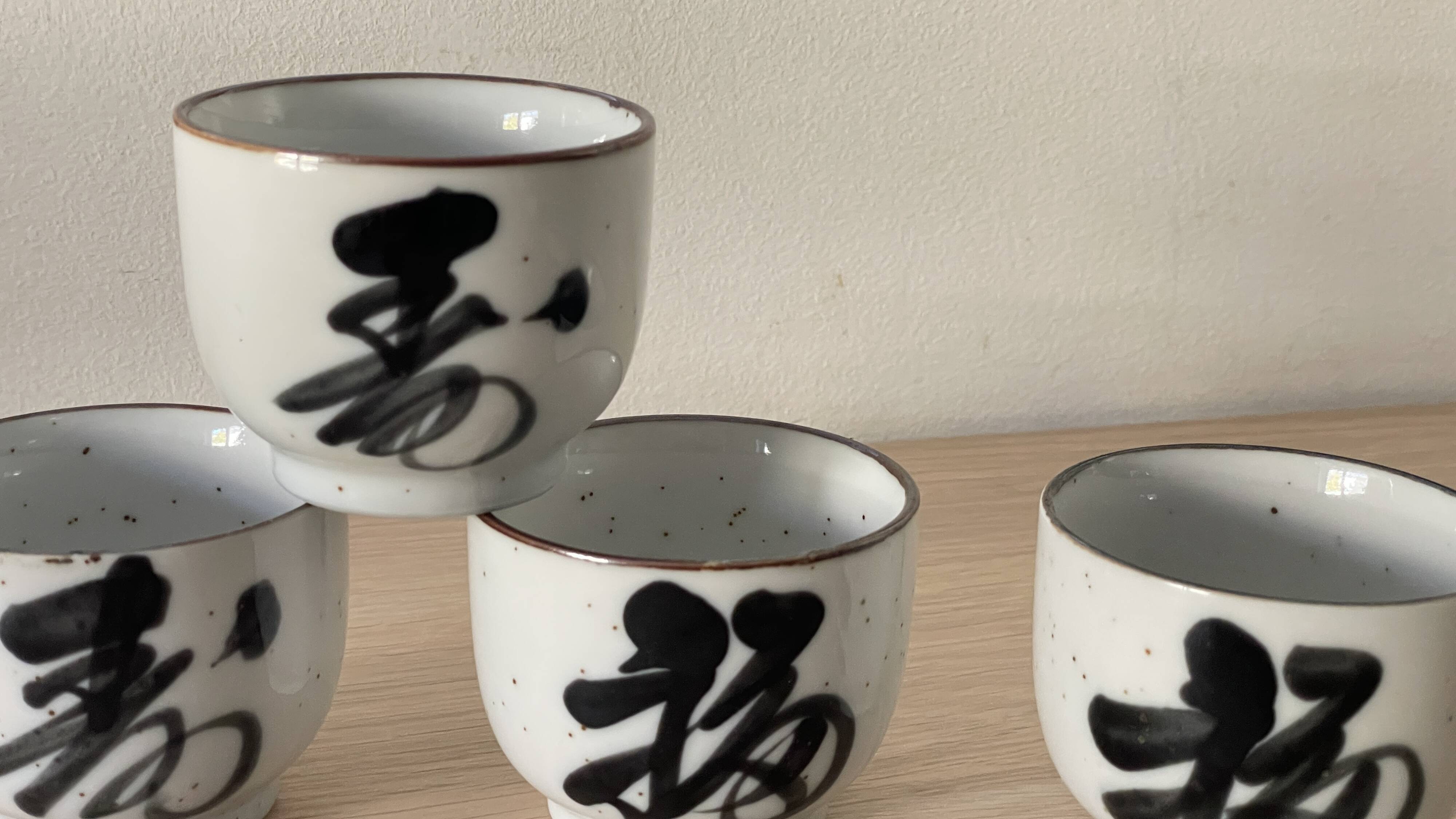 4 vintage stoneware cups