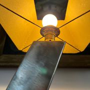 Lampe de bureau en acier