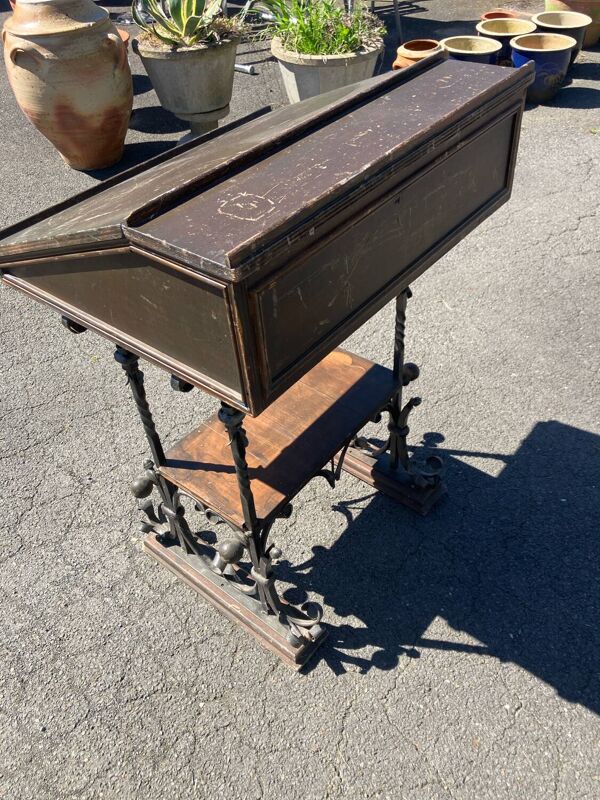 Pupitre, comptoir de restaurant ou magasin en bois et fer forgé