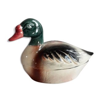 Terrine Michel Caugant en forme de canard tadorne de belon barbotine zoomorphe