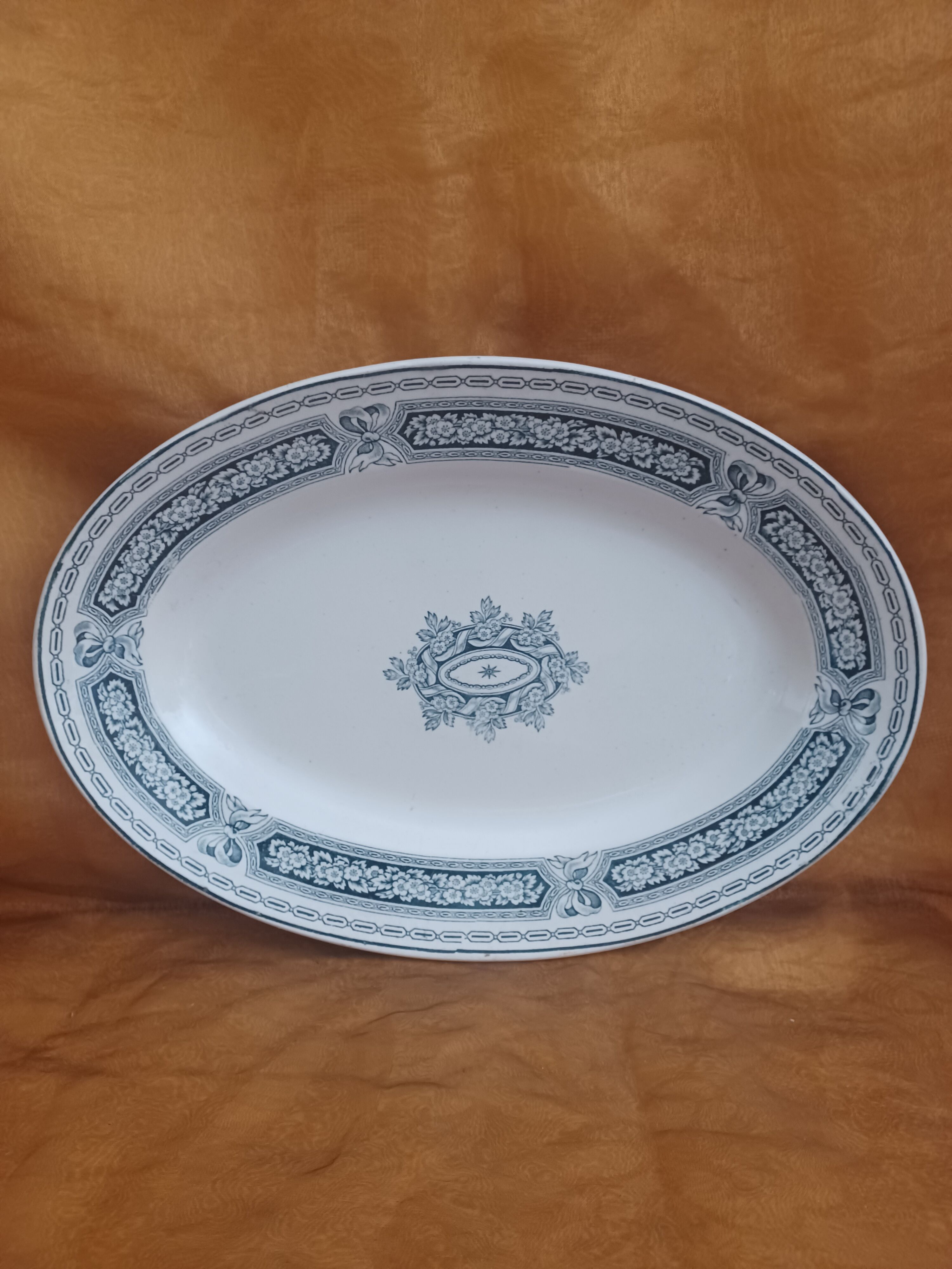 Iron Earth Oval Dish. Saint-Amand and Hamage