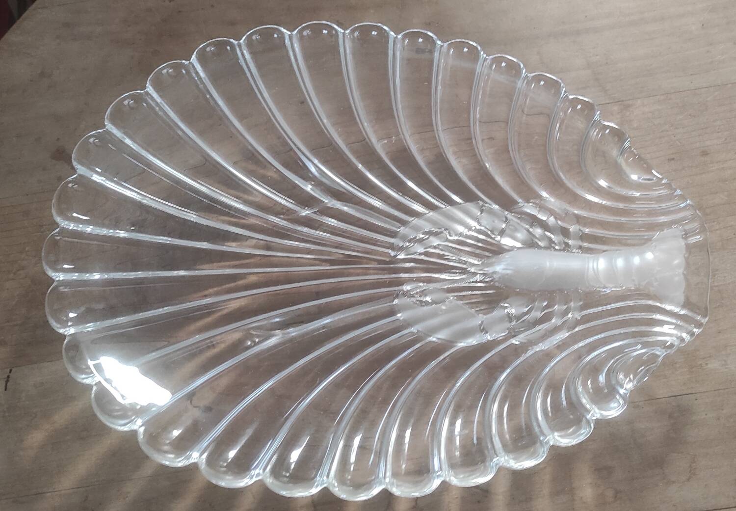 Glass dish