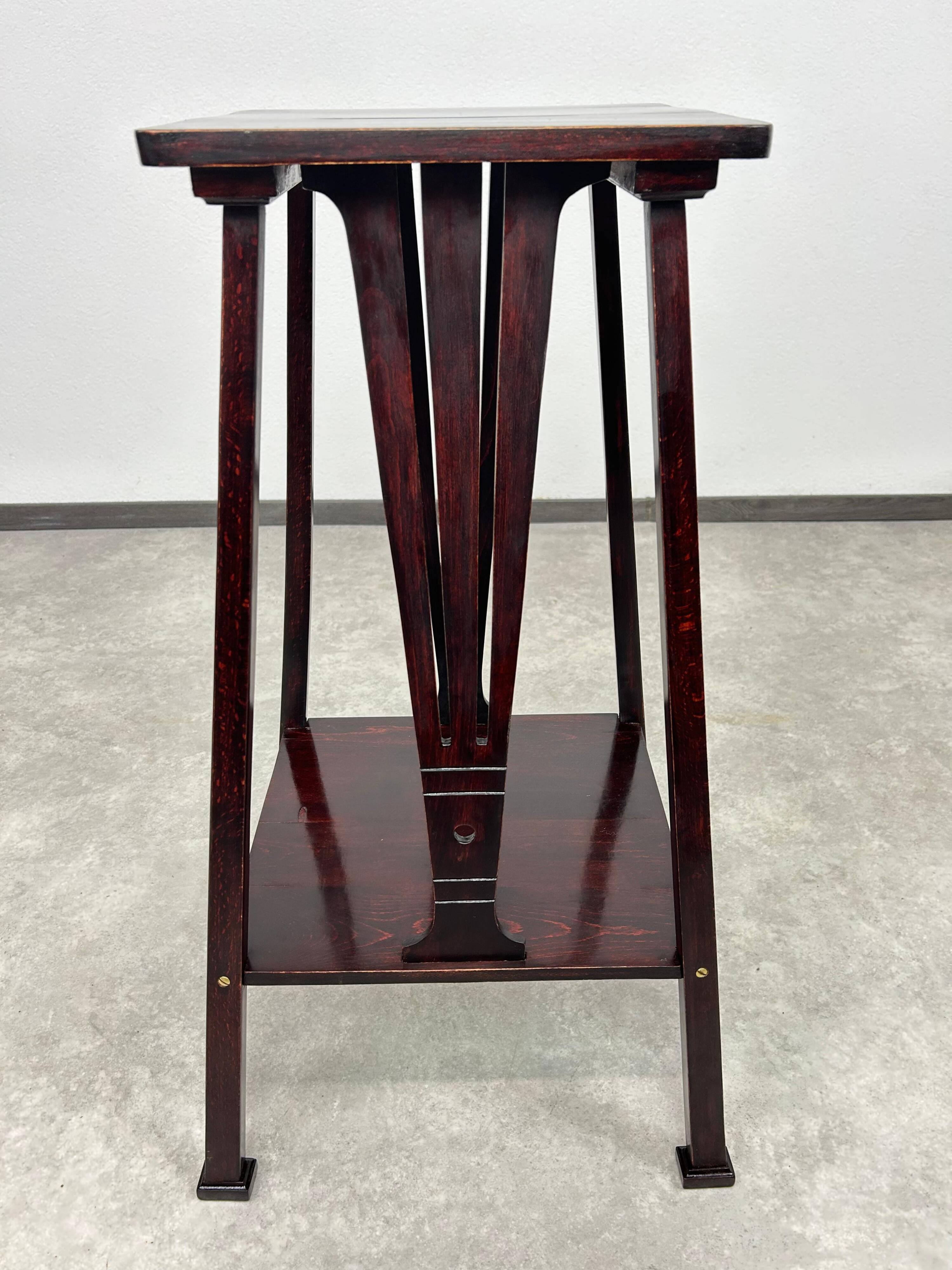 Plant stands Secession no.9533 by architect Marcel Kammerer for Thonet