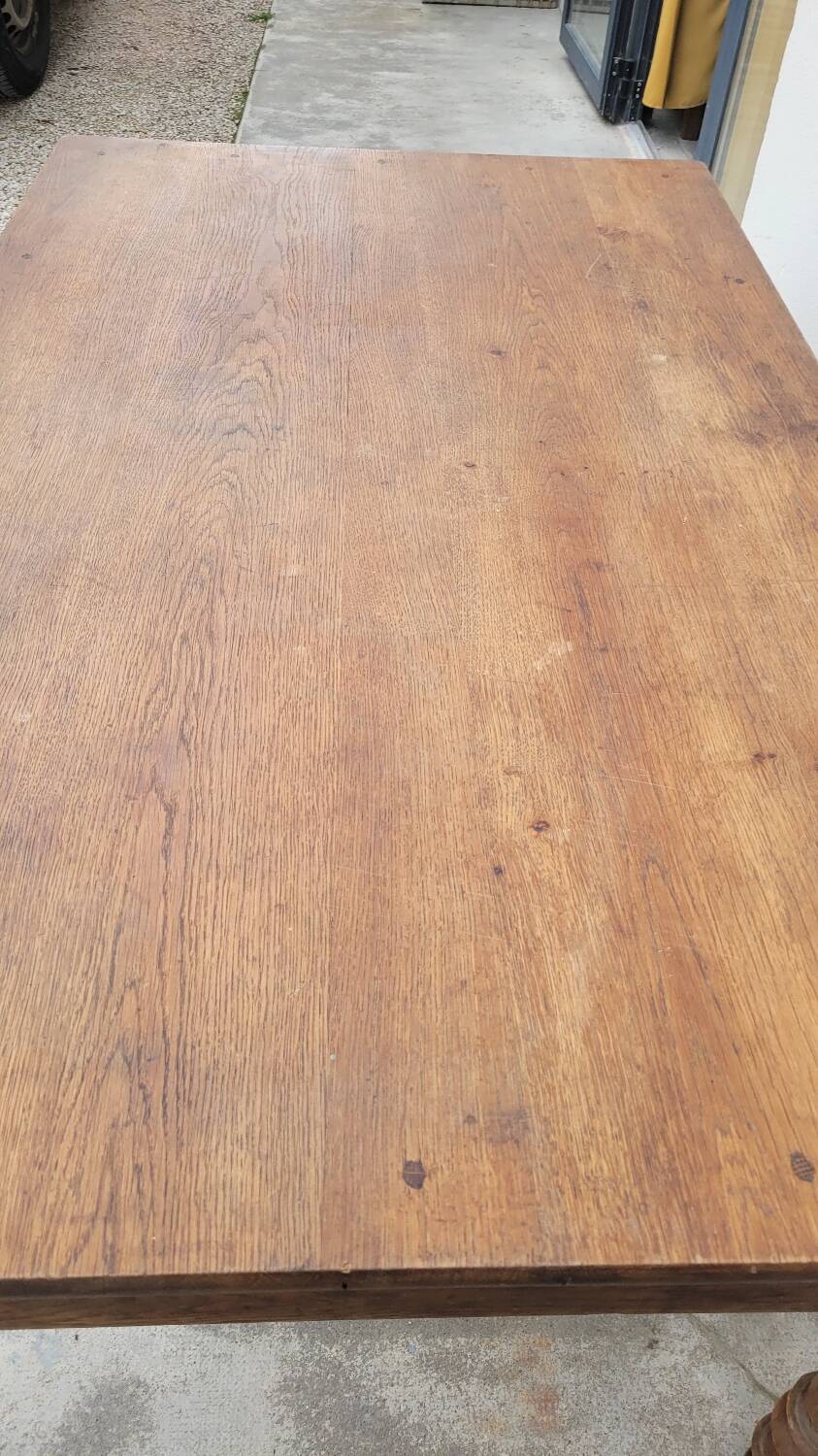 Rustic farm table in solid oak, Louis Philippe legs, 19th century - 1m40
