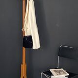 Baumann coat holder