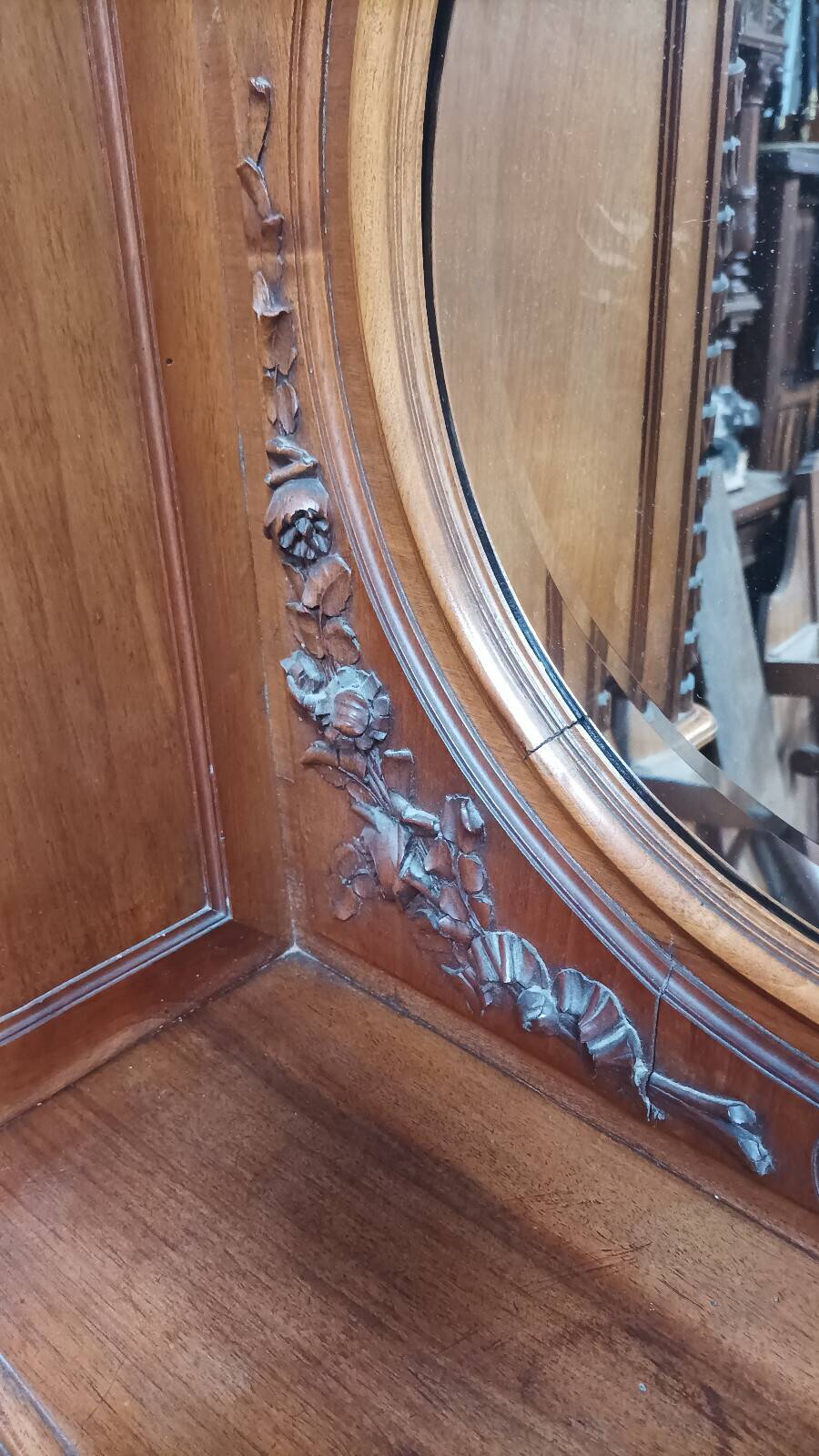 Louis XVI two-body buffet in carved walnut, 19th century.