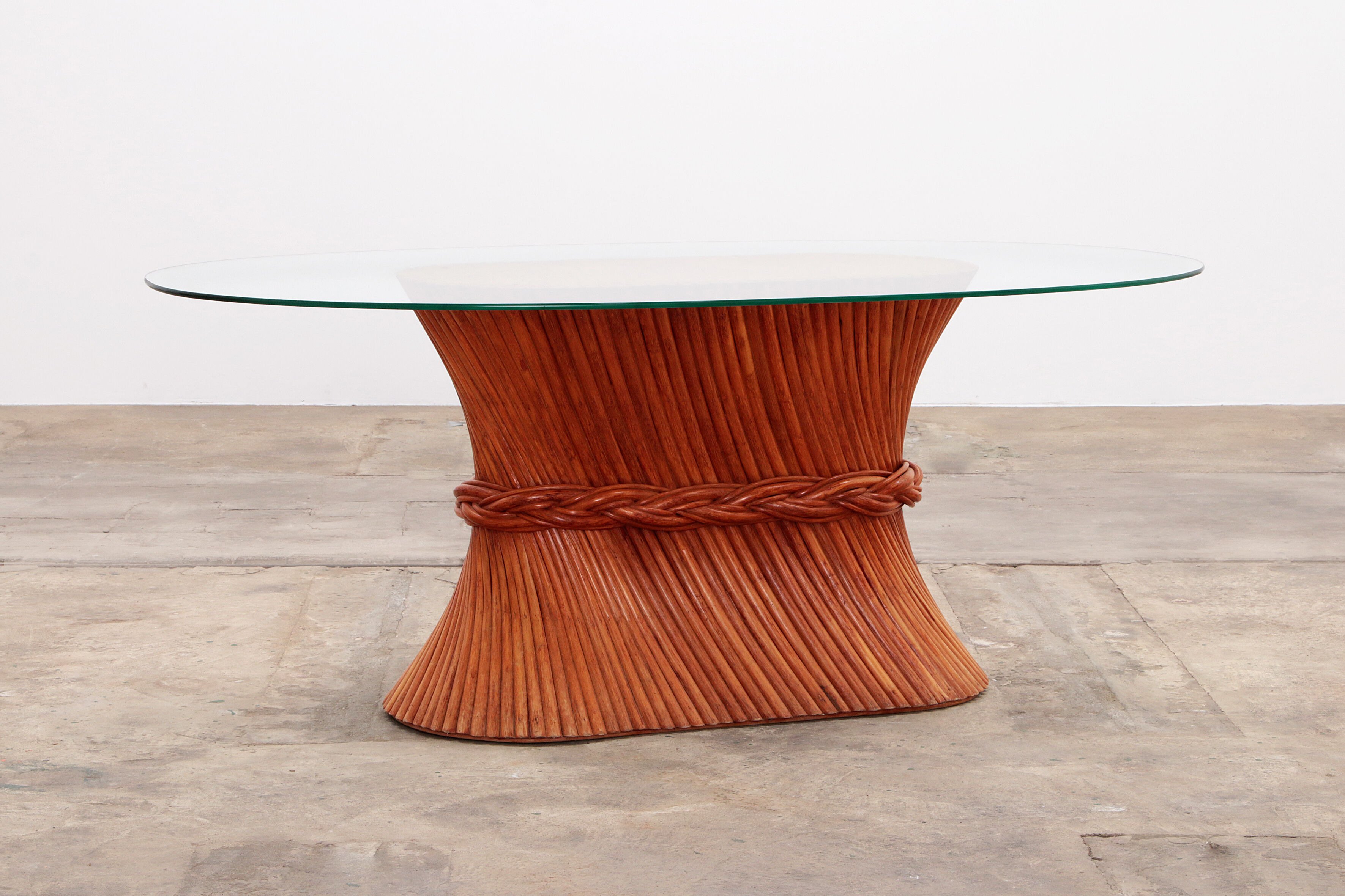 Bohemian bamboo mcguire dining table set with 6 palm leaf chairs, 1960 france.