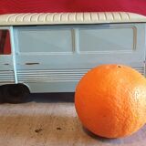 Peugeot J7 van