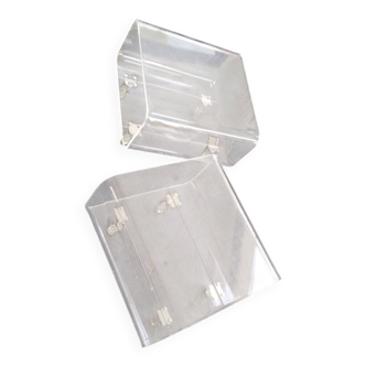 Table basse en plexiglas sur roulettes