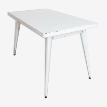 Table tolix T55 par Xavier Pauchard