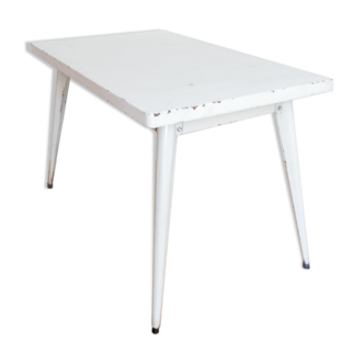 Table tolix T55 par Xavier Pauchard
