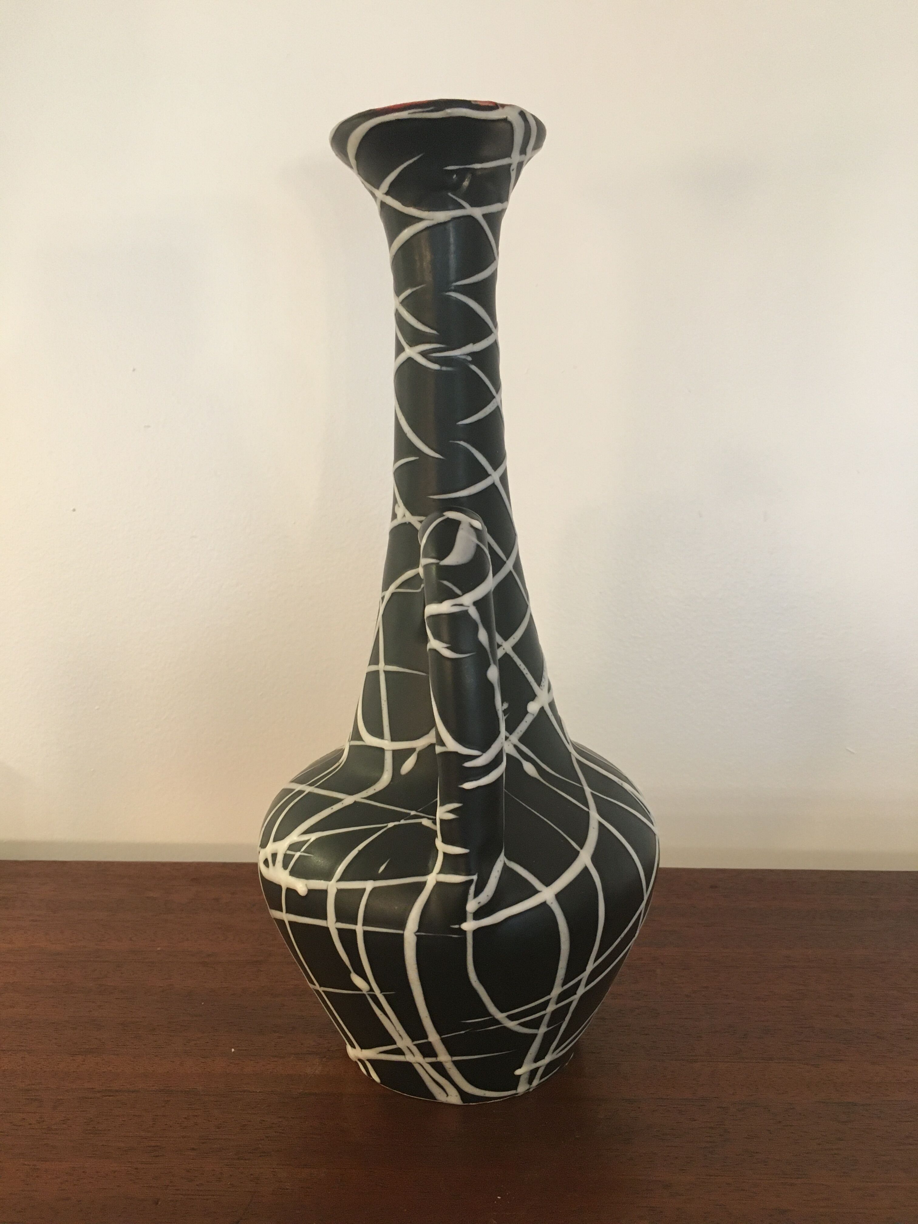 Vase vallauris, white and black, vintage year 60