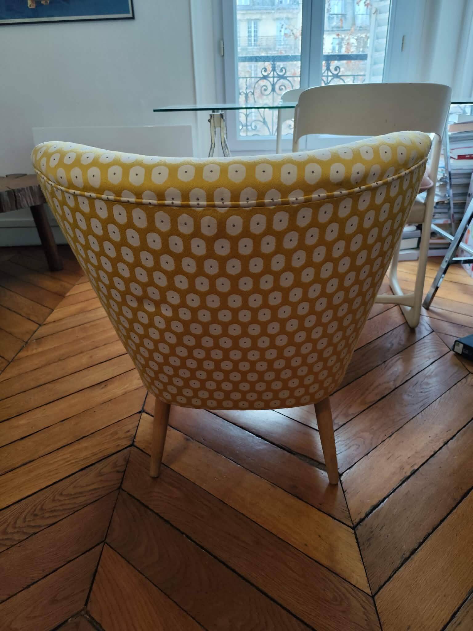 Cocktail chair