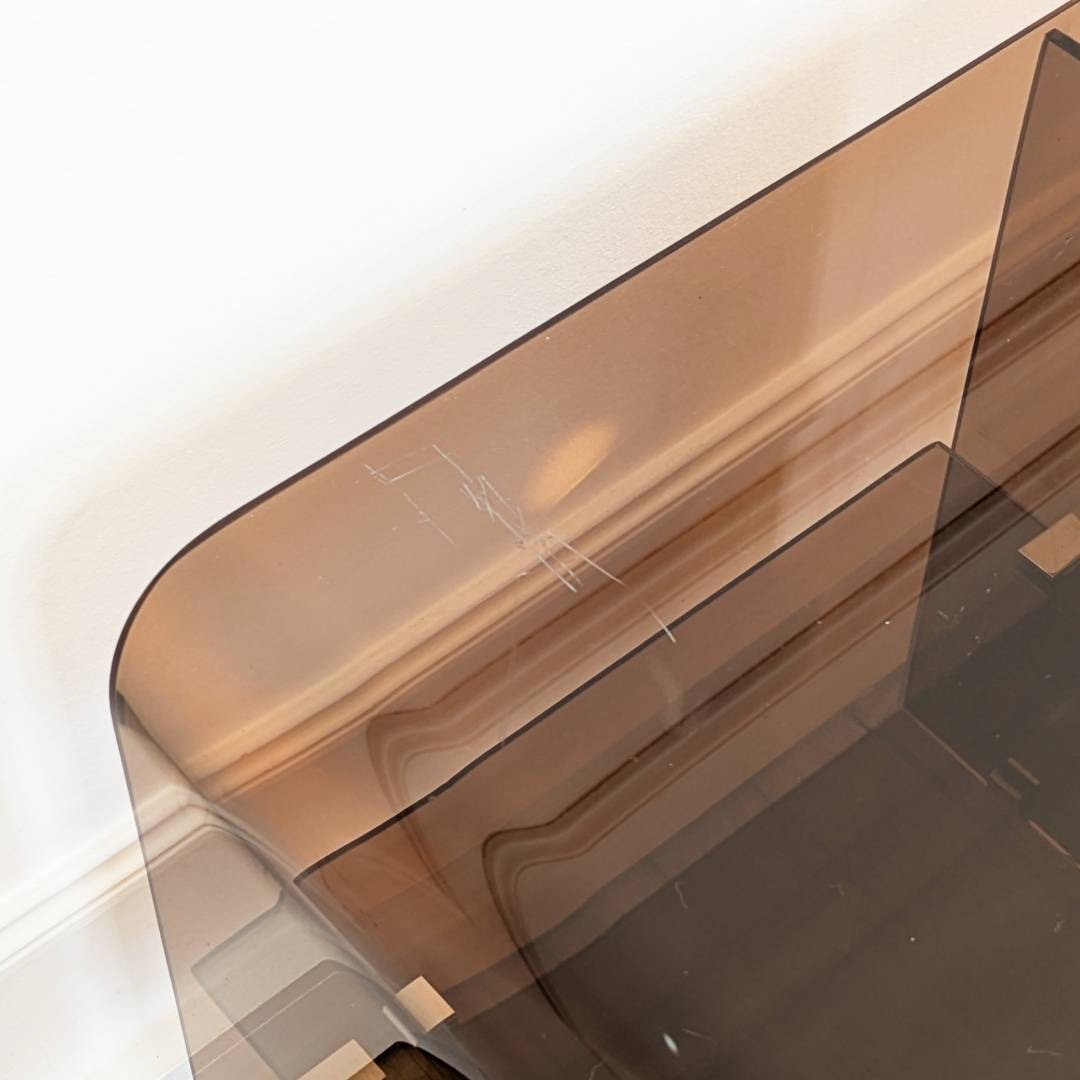 Hi-fi table, Michel Dumas