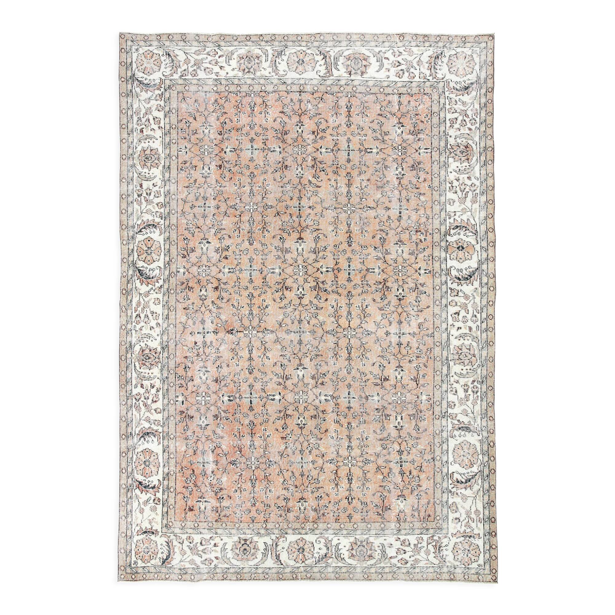 Oversize salmon rug 326x224cm