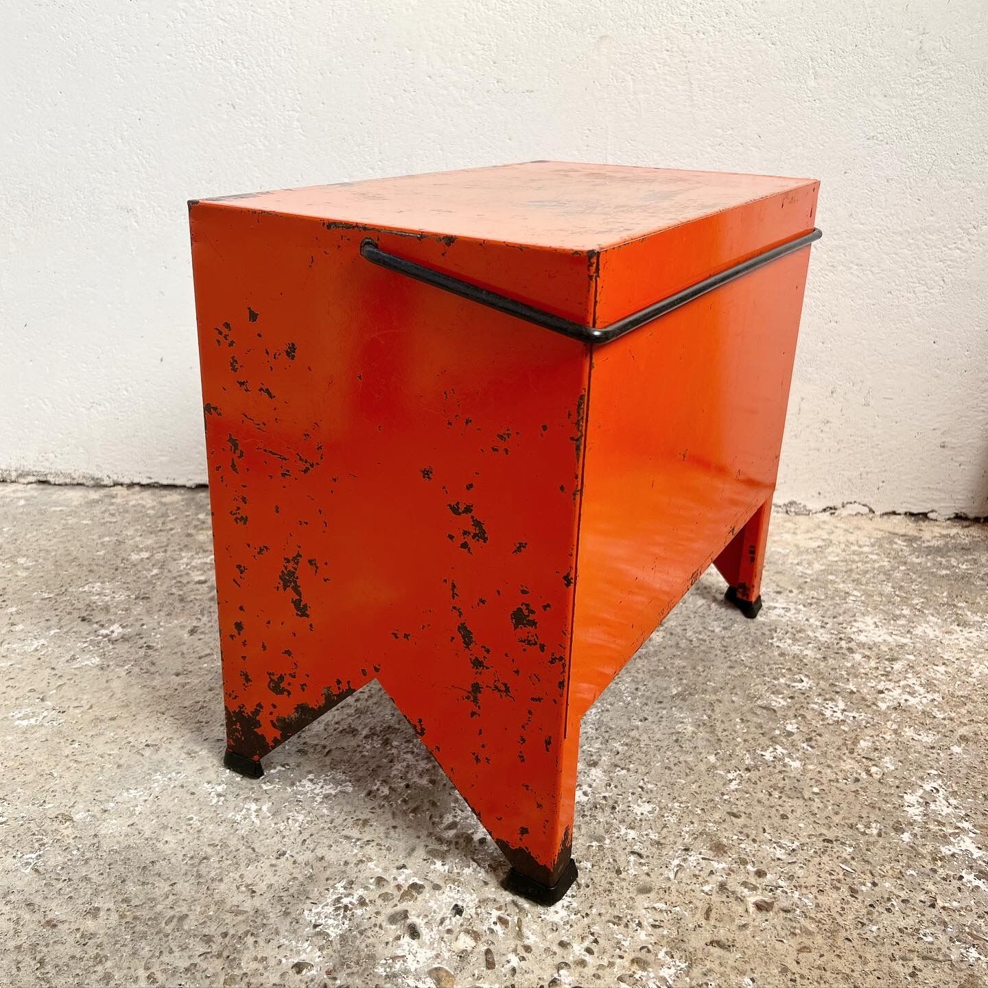 Tool box - workshop maid - vintage orange