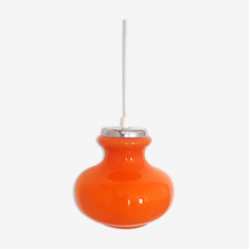 Suspension vintage en verre opalin orange 1970