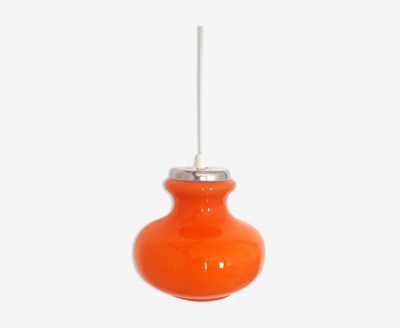 Suspension vintage en verre opalin orange 1970