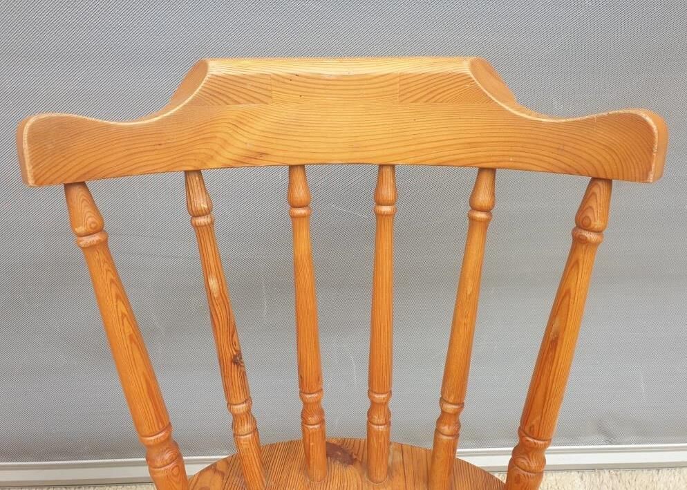 Trio Chairs Country Shaker