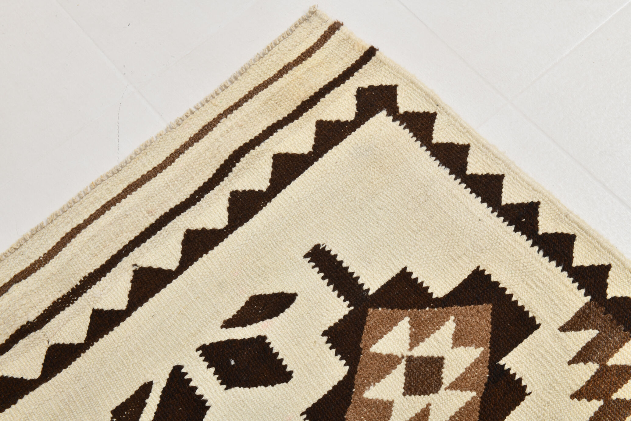 Geometric kilim runner rug,107x325cm