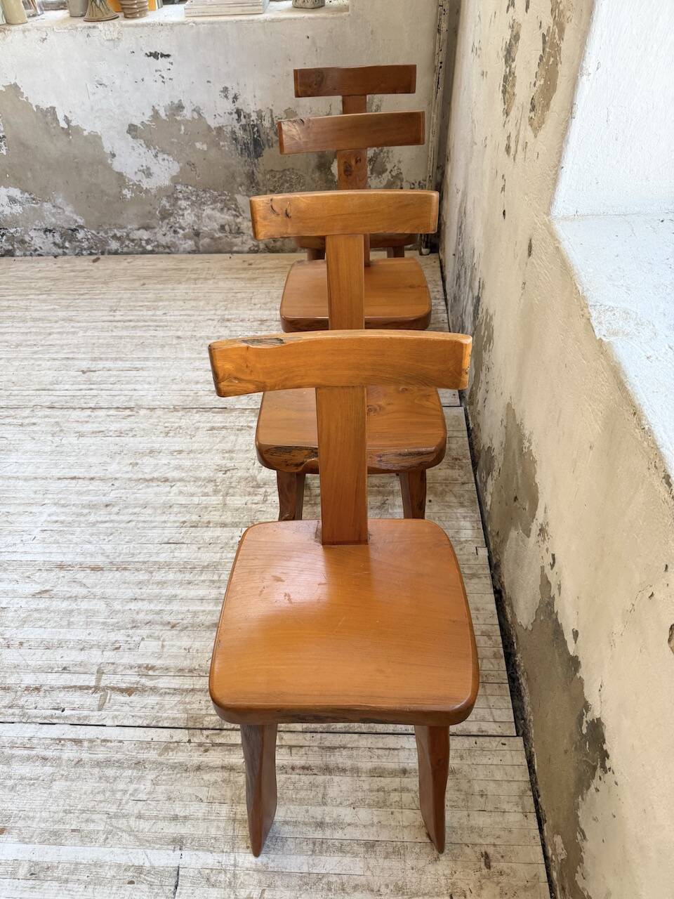 Set of 4 Aranjou “T” chairs